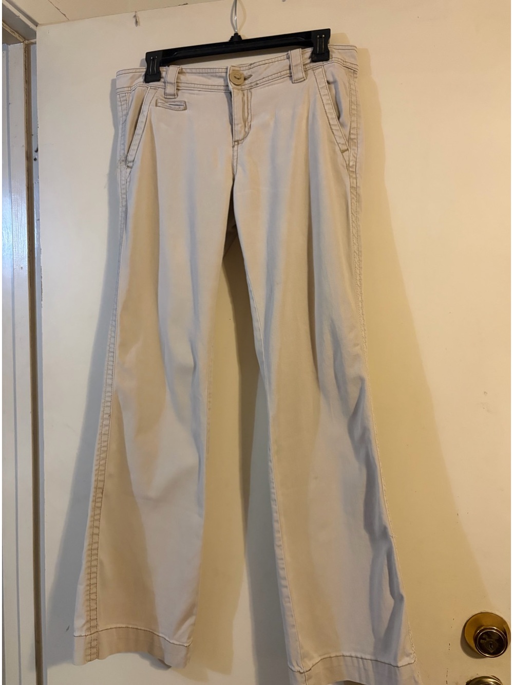 Women's Cream Wide-Leg Jeans